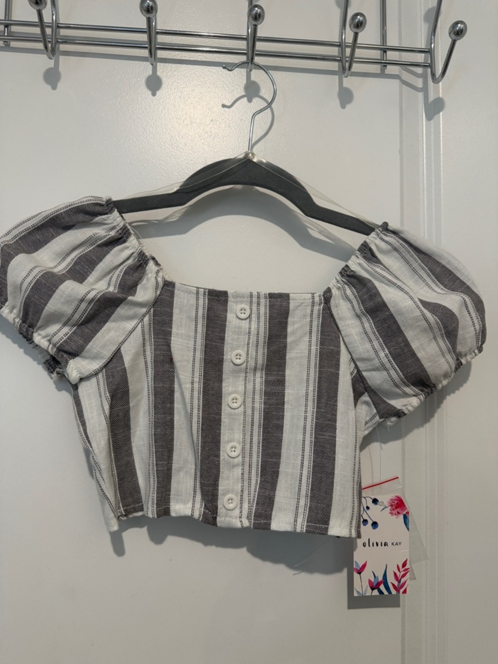 Striped Puff-Sleeve Crop Top in Gray and White